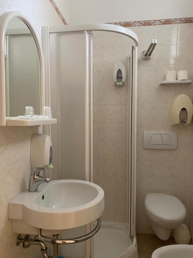 Hotel Modenese Риччоне Экстерьер фото